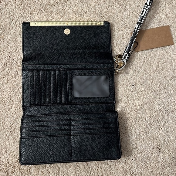 Steve Madden black and white logobar trifold - Picture 4 of 6